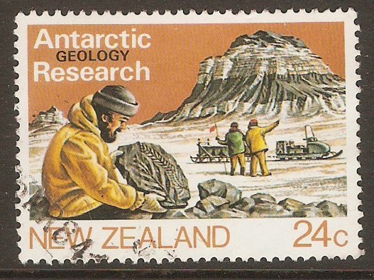New Zealand 1984 24c Antarctic Research series. SG1327.
